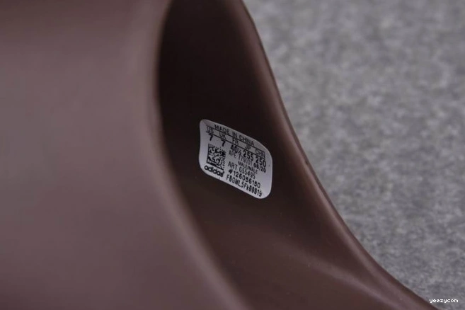 Yeezy Adidas Slide Soot G55495 0721